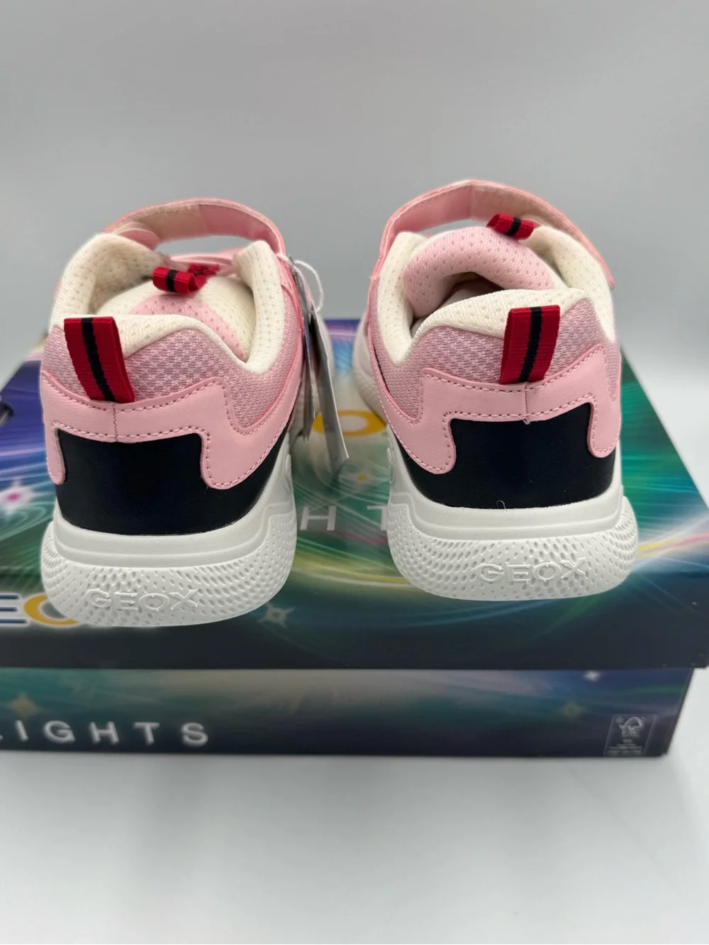 Geox J Sprintye Girl Sneakers Girls 4 US Pink Black NIB J25FWC *no light-up*